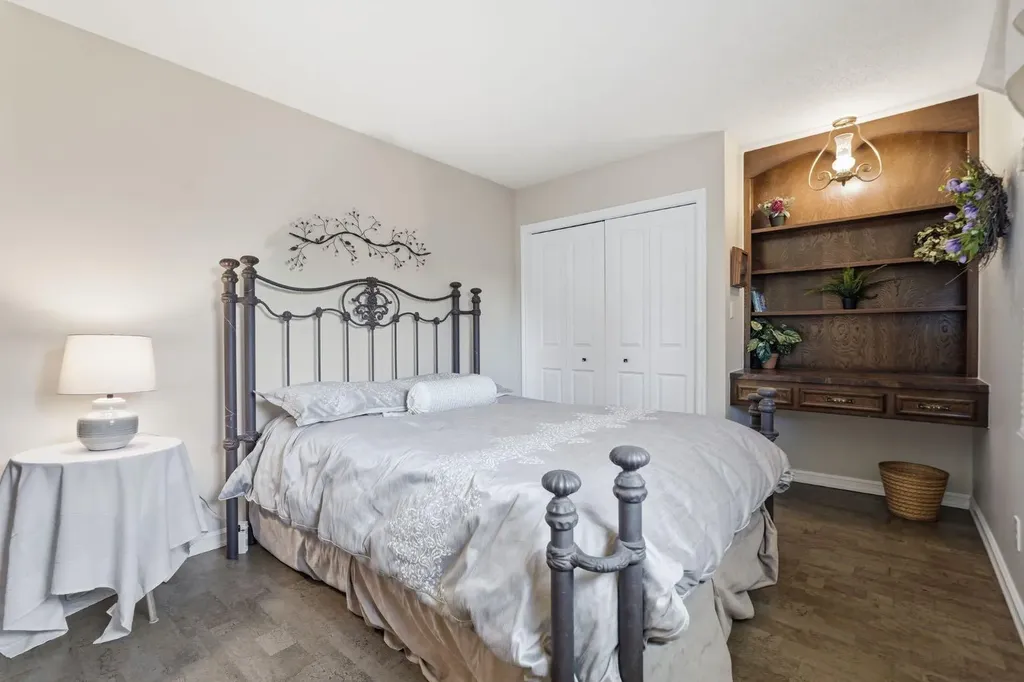1128 Kildonan Place SW Calgary AB T2V 4B1