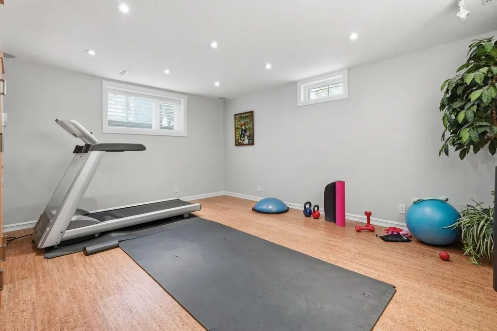 1128 Kildonan Place SW Calgary AB T2V 4B1