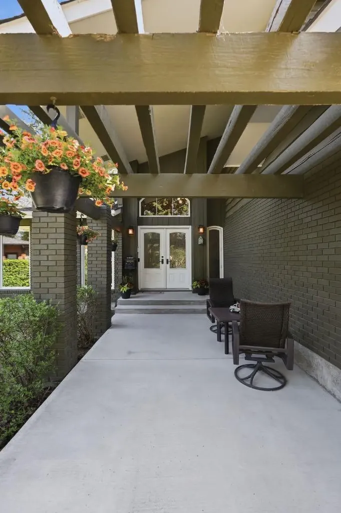1128 Kildonan Place SW Calgary AB T2V 4B1