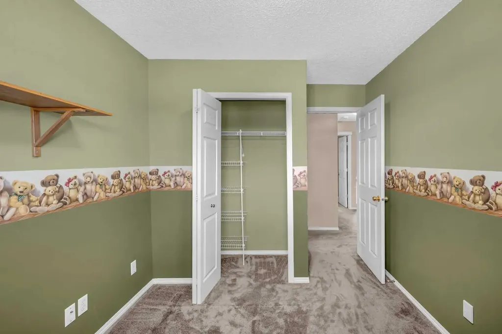 6 Saddlemont Way NE Calgary AB T3J 4V2