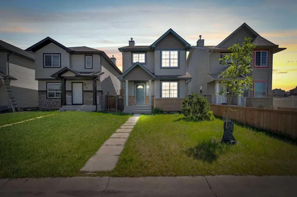 6 Saddlemont Way NE Calgary AB T3J 4V2