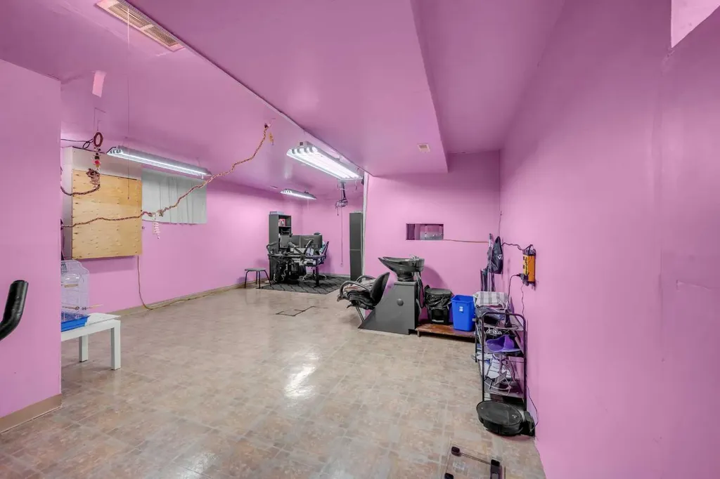 6 Saddlemont Way NE Calgary AB T3J 4V2