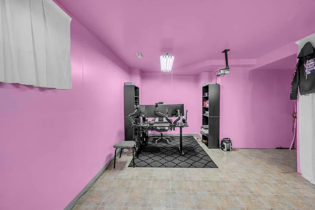 6 Saddlemont Way NE Calgary AB T3J 4V2