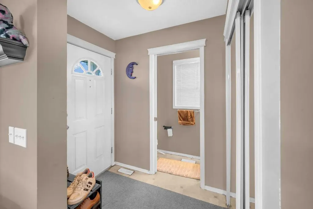 6 Saddlemont Way NE Calgary AB T3J 4V2