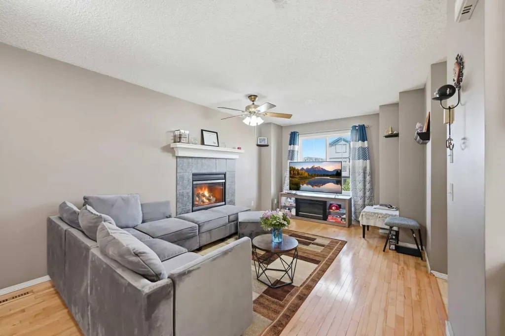 6 Saddlemont Way NE Calgary AB T3J 4V2