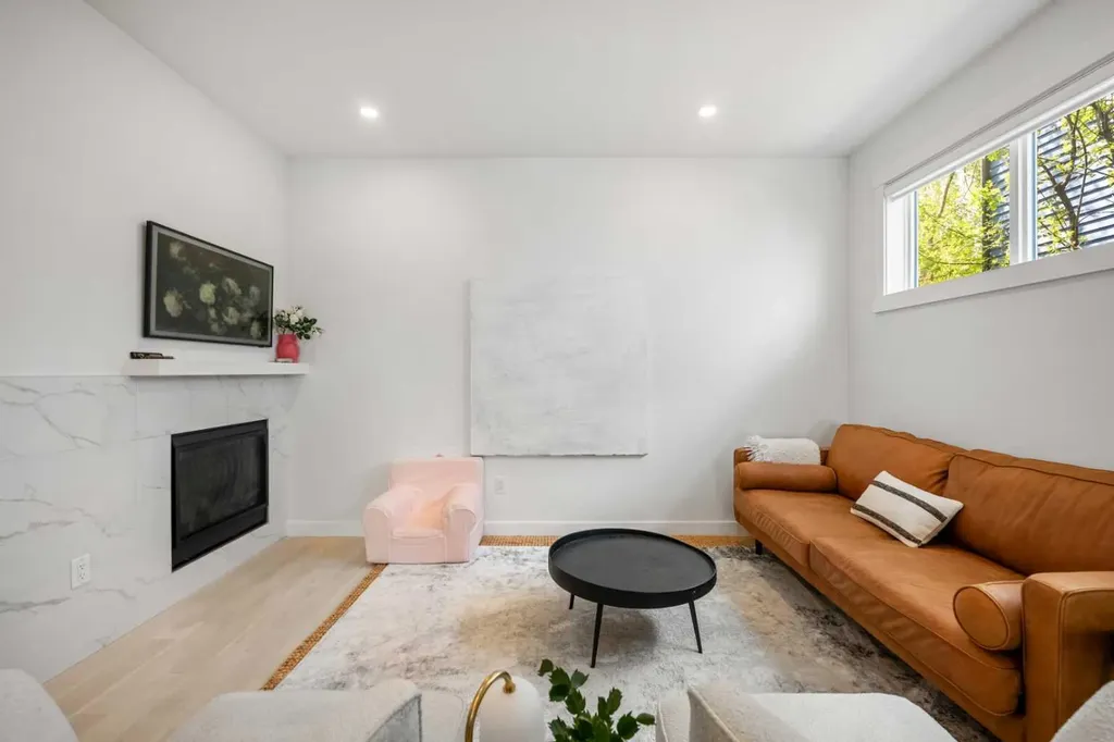 1303 18 Avenue NW Calgary AB T2M 0W5