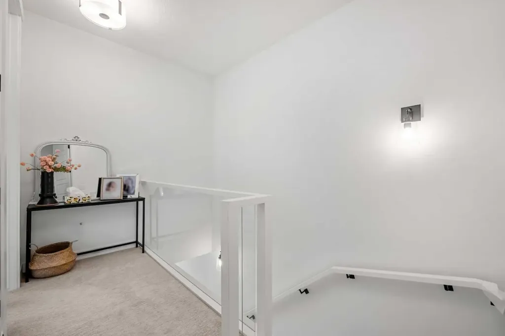 1303 18 Avenue NW Calgary AB T2M 0W5