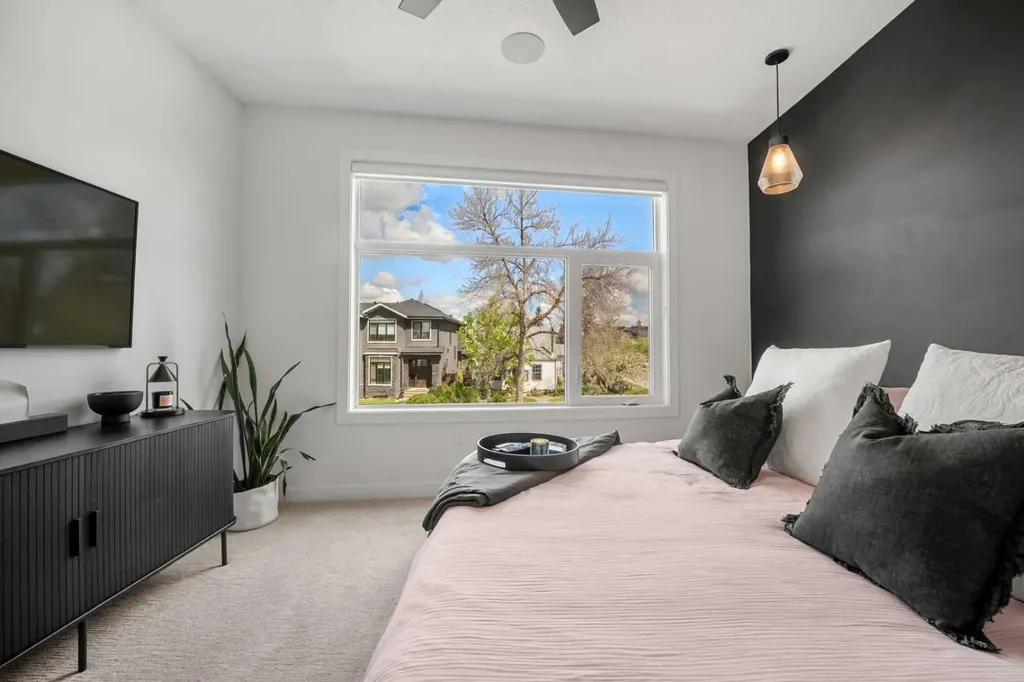 1303 18 Avenue NW Calgary AB T2M 0W5