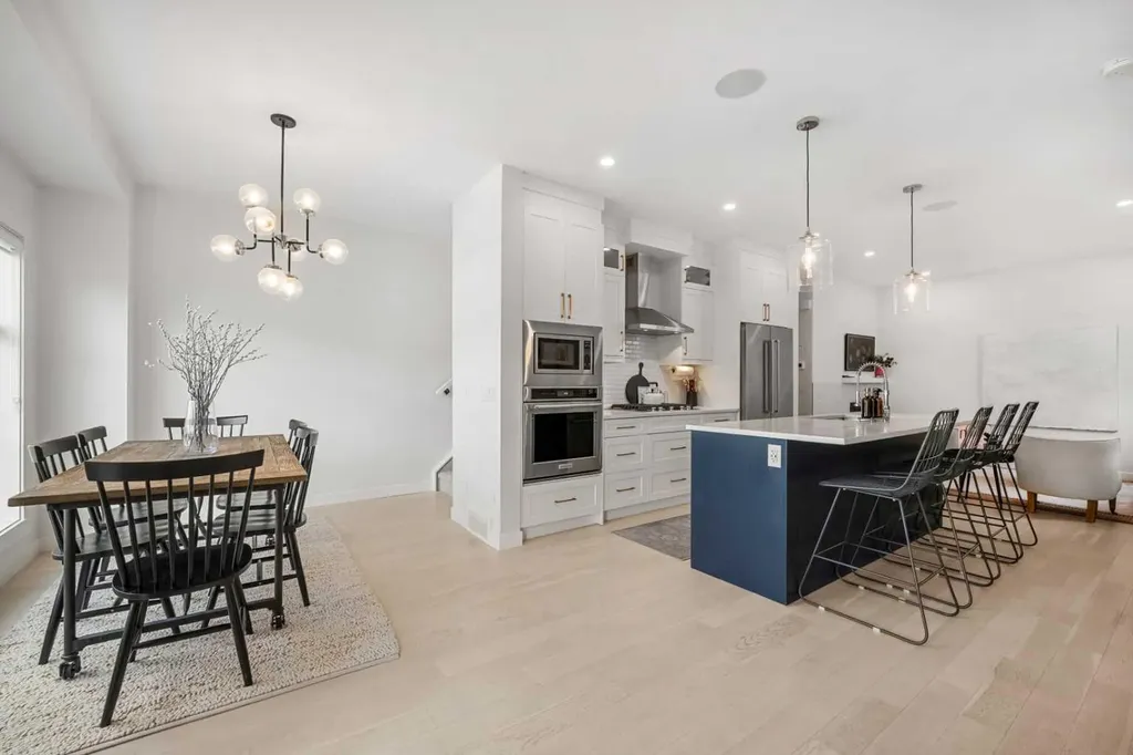 1303 18 Avenue NW Calgary AB T2M 0W5