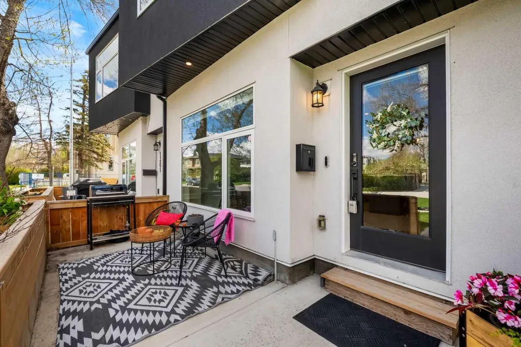 1303 18 Avenue NW Calgary AB T2M 0W5