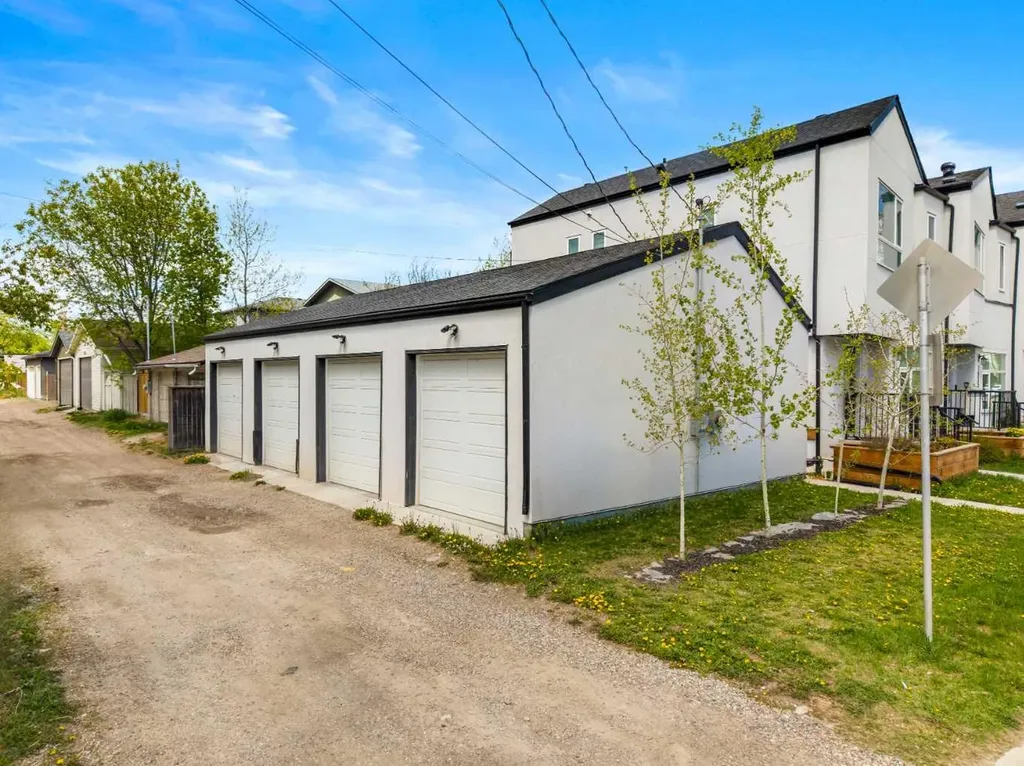 1303 18 Avenue NW Calgary AB T2M 0W5