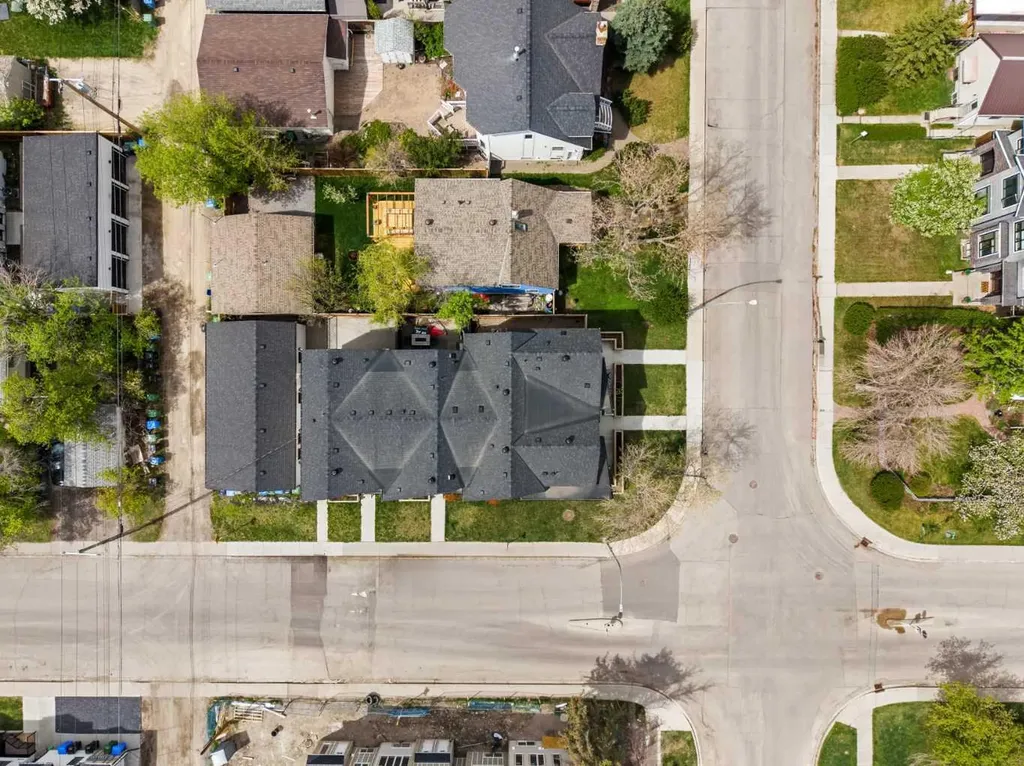 1303 18 Avenue NW Calgary AB T2M 0W5