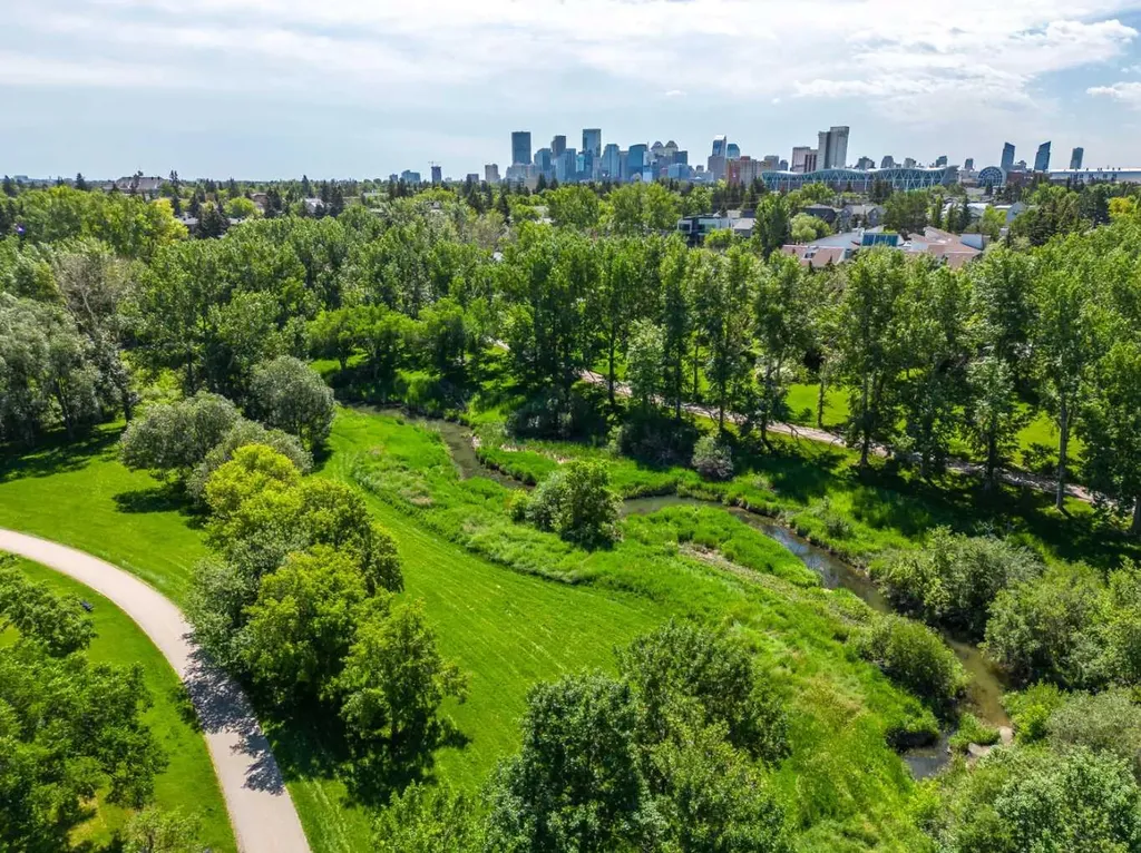 1303 18 Avenue NW Calgary AB T2M 0W5