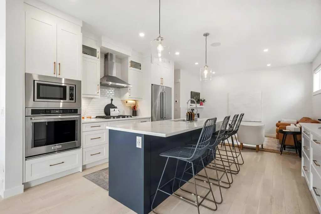 1303 18 Avenue NW Calgary AB T2M 0W5