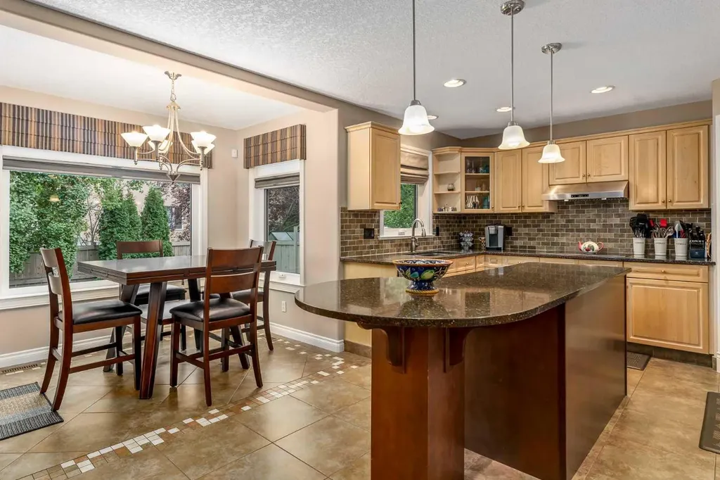 1733 Evergreen Drive SW Calgary AB T2Y 3T8