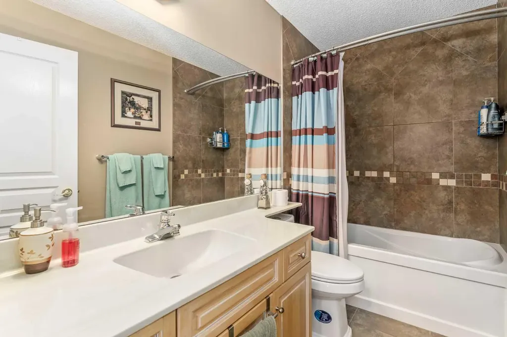 1733 Evergreen Drive SW Calgary AB T2Y 3T8