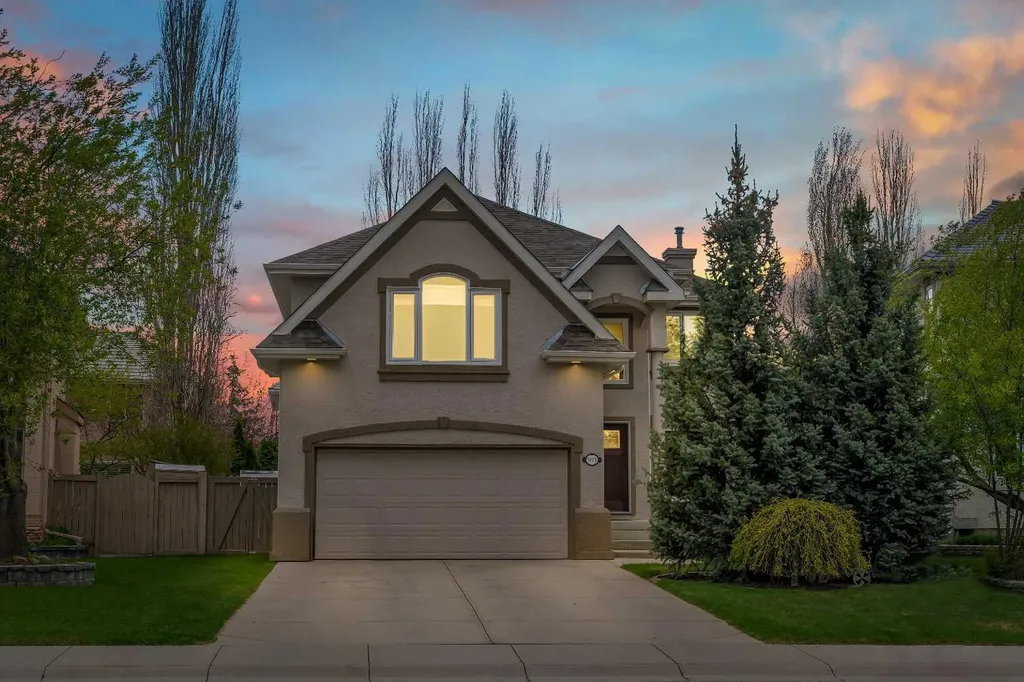 1733 Evergreen Drive SW Calgary AB T2Y 3T8