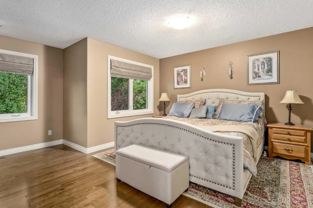 1733 Evergreen Drive SW Calgary AB T2Y 3T8
