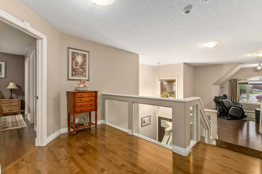 1733 Evergreen Drive SW Calgary AB T2Y 3T8