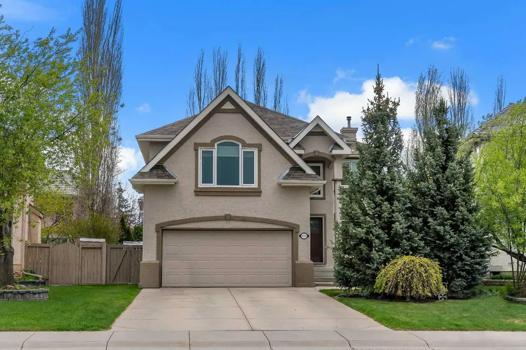 1733 Evergreen Drive SW Calgary AB T2Y 3T8