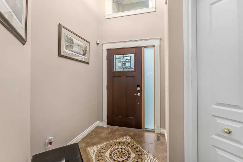 1733 Evergreen Drive SW Calgary AB T2Y 3T8