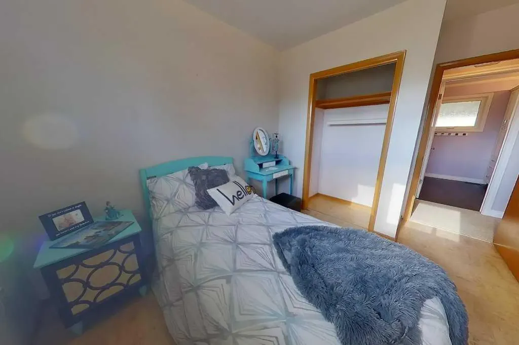 2169 20 Avenue SE Medicine Hat AB T1A 3X8