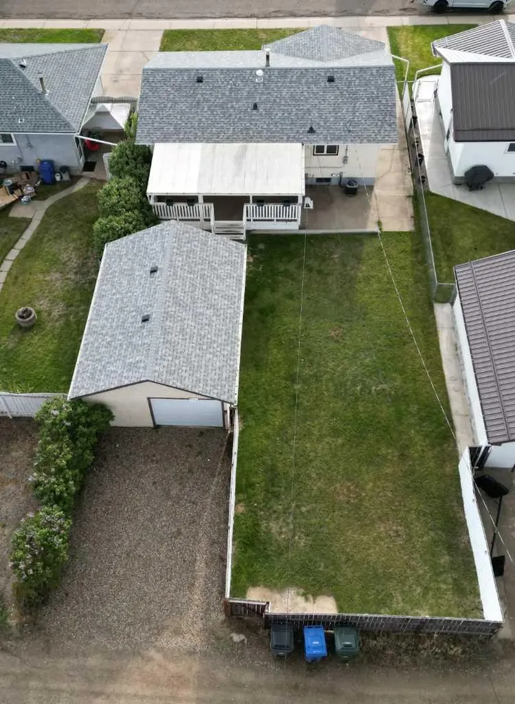 2169 20 Avenue SE Medicine Hat AB T1A 3X8