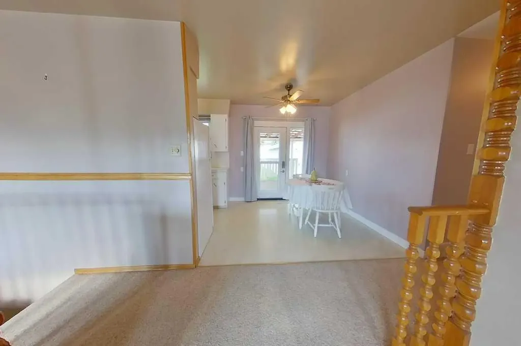 2169 20 Avenue SE Medicine Hat AB T1A 3X8