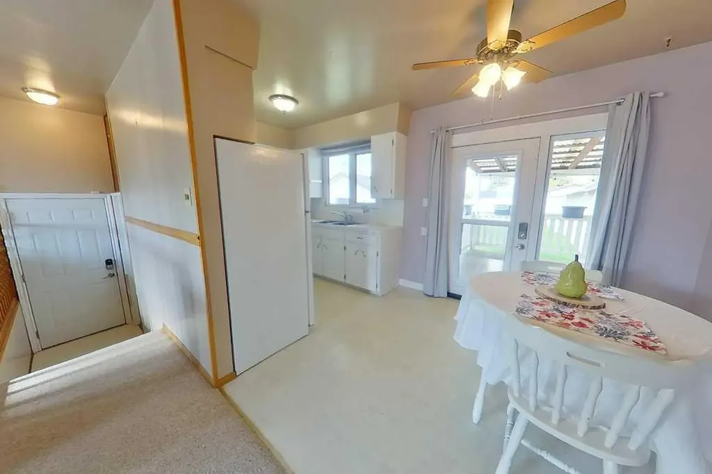 2169 20 Avenue SE Medicine Hat AB T1A 3X8