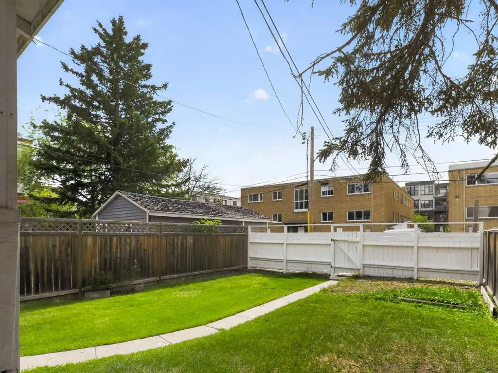 317 21 Avenue SW Calgary AB T2S 0G7
