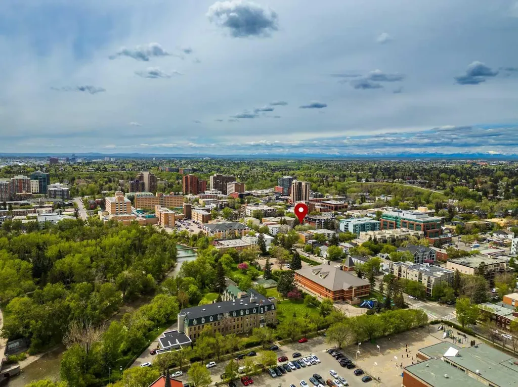 317 21 Avenue SW Calgary AB T2S 0G7