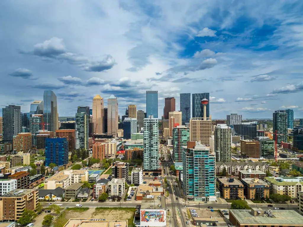 317 21 Avenue SW Calgary AB T2S 0G7