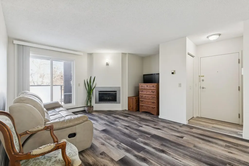 2034 Edenwold Heights NW Calgary AB T3A 3Y2