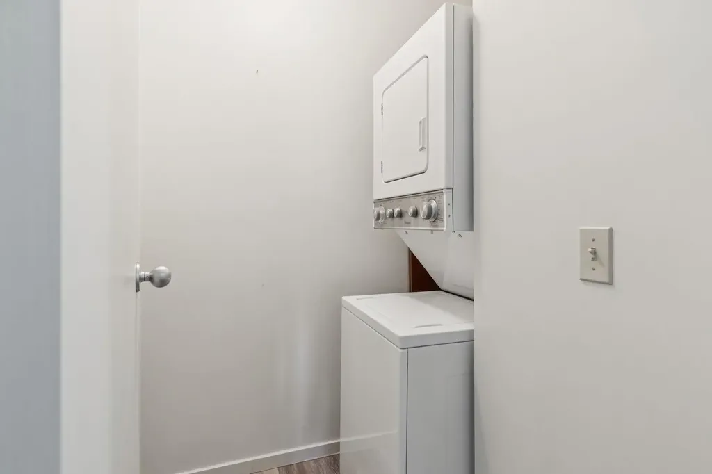 2034 Edenwold Heights NW Calgary AB T3A 3Y2