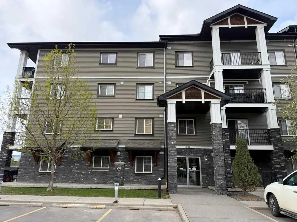 175 Panatella Hill NW Calgary AB T3K 0V9