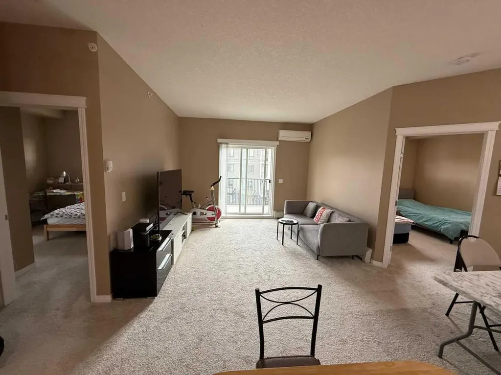 175 Panatella Hill NW Calgary AB T3K 0V9