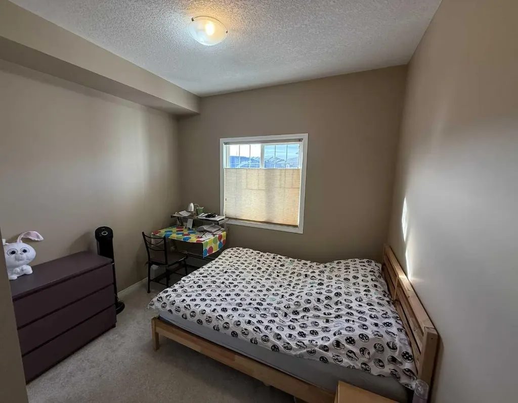 175 Panatella Hill NW Calgary AB T3K 0V9