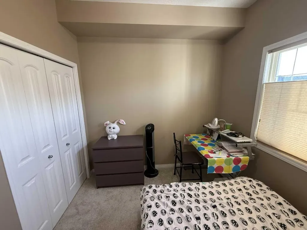 175 Panatella Hill NW Calgary AB T3K 0V9