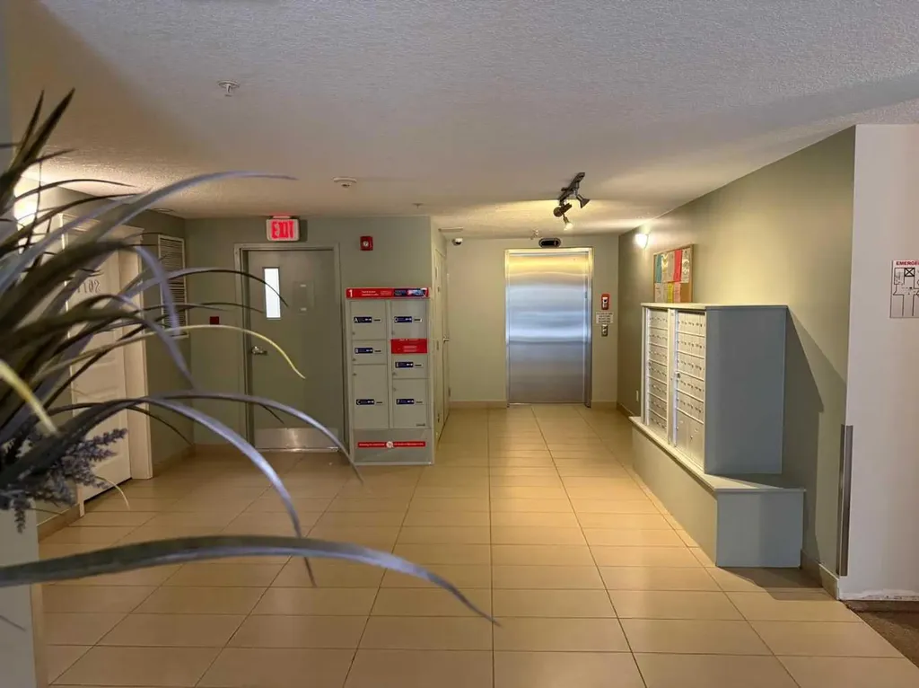 175 Panatella Hill NW Calgary AB T3K 0V9