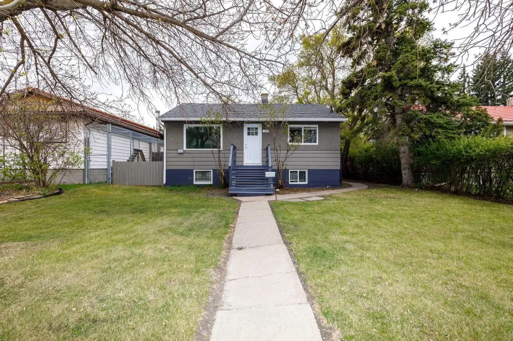 3905 46 Street Red Deer AB T4J1B5