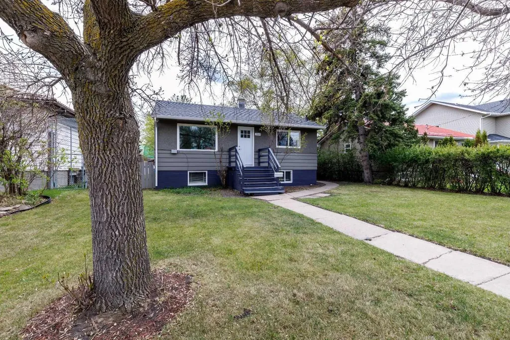 3905 46 Street Red Deer AB T4J1B5