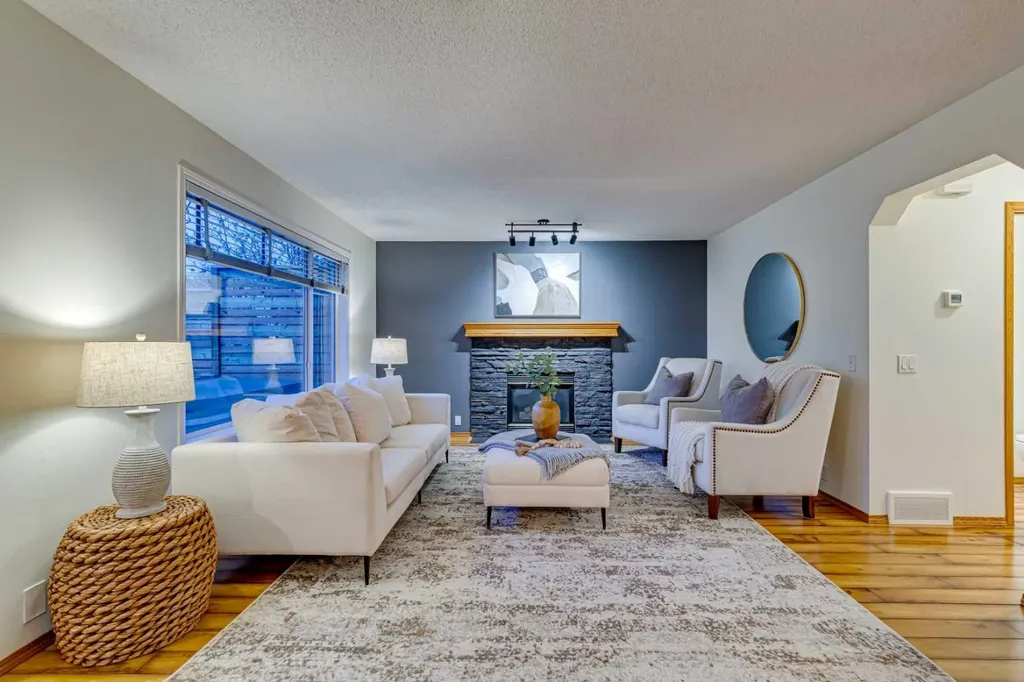 268 Mt Brewster Circle SE Calgary AB t2z3j2