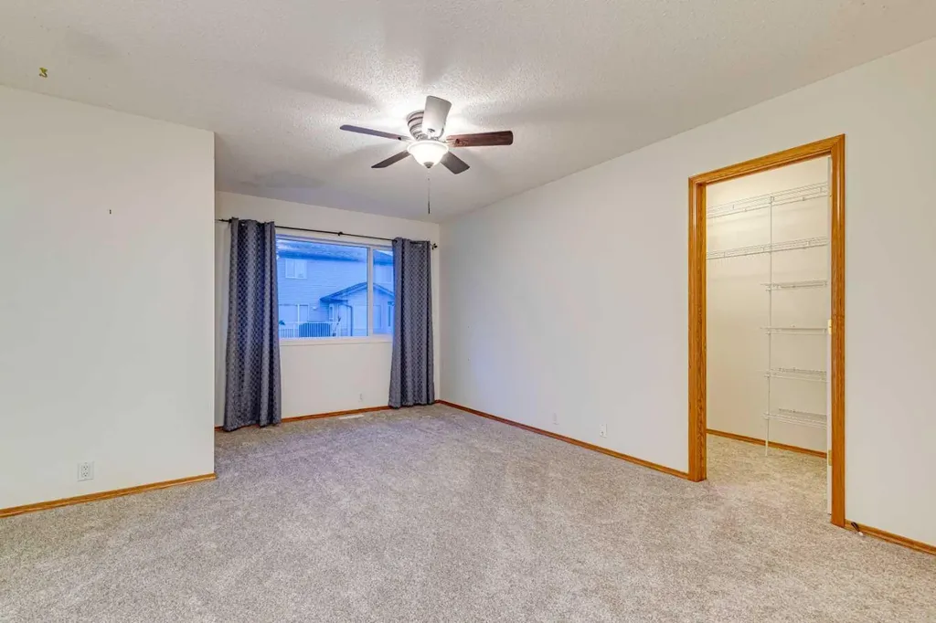 268 Mt Brewster Circle SE Calgary AB t2z3j2