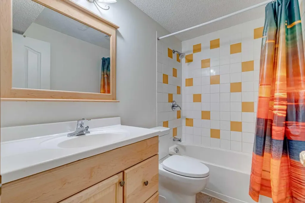 268 Mt Brewster Circle SE Calgary AB t2z3j2