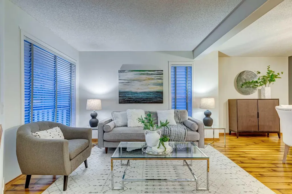 268 Mt Brewster Circle SE Calgary AB t2z3j2