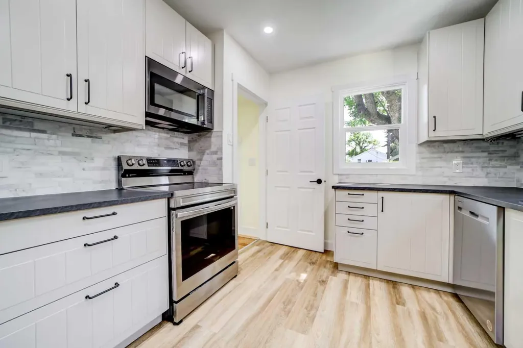1236 8a Avenue S Lethbridge AB T1J1S5