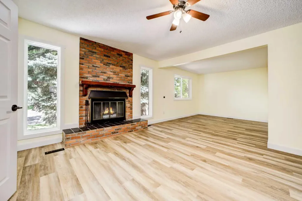1236 8a Avenue S Lethbridge AB T1J1S5