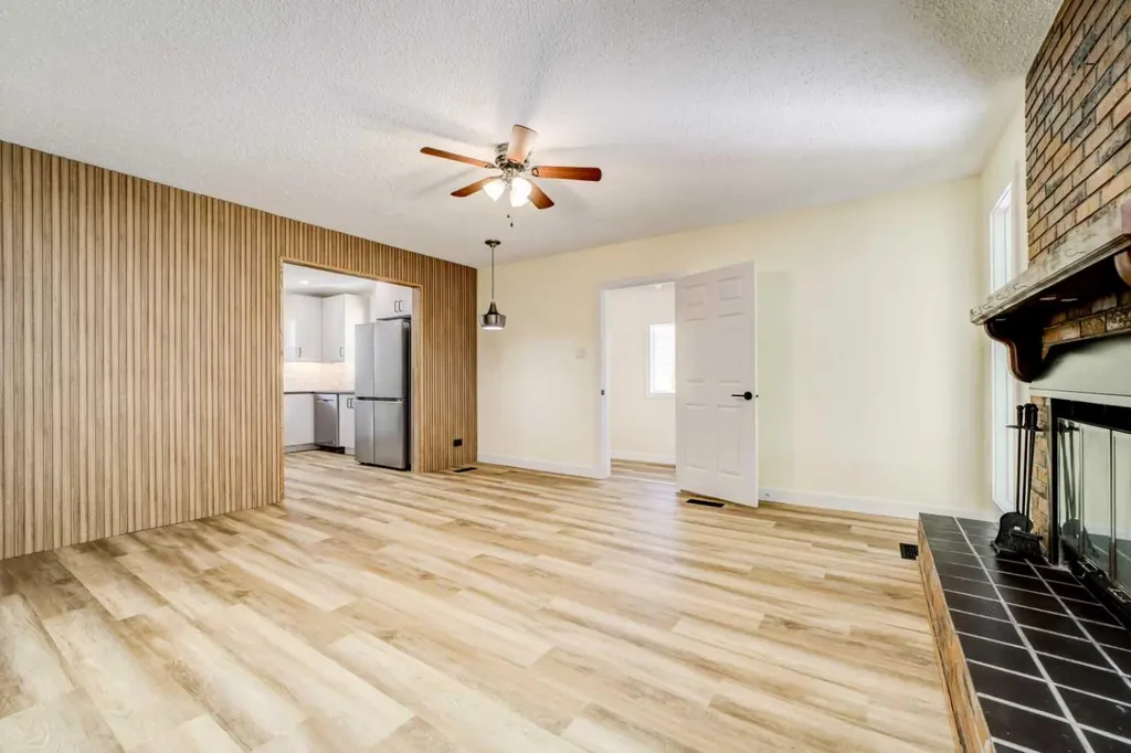 1236 8a Avenue S Lethbridge AB T1J1S5