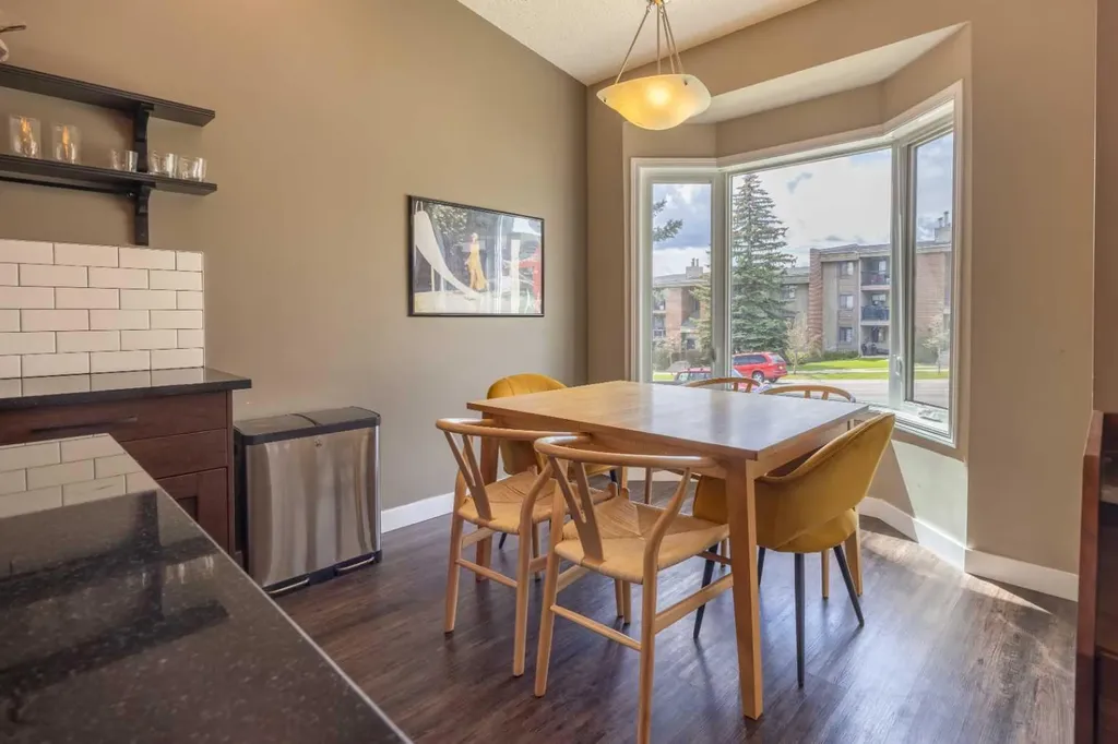 6716 Ranchview Drive NW Calgary AB T3G 1L1