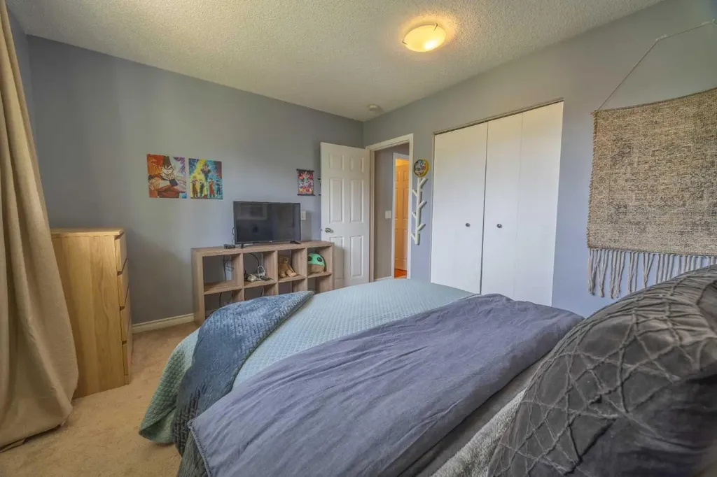 6716 Ranchview Drive NW Calgary AB T3G 1L1